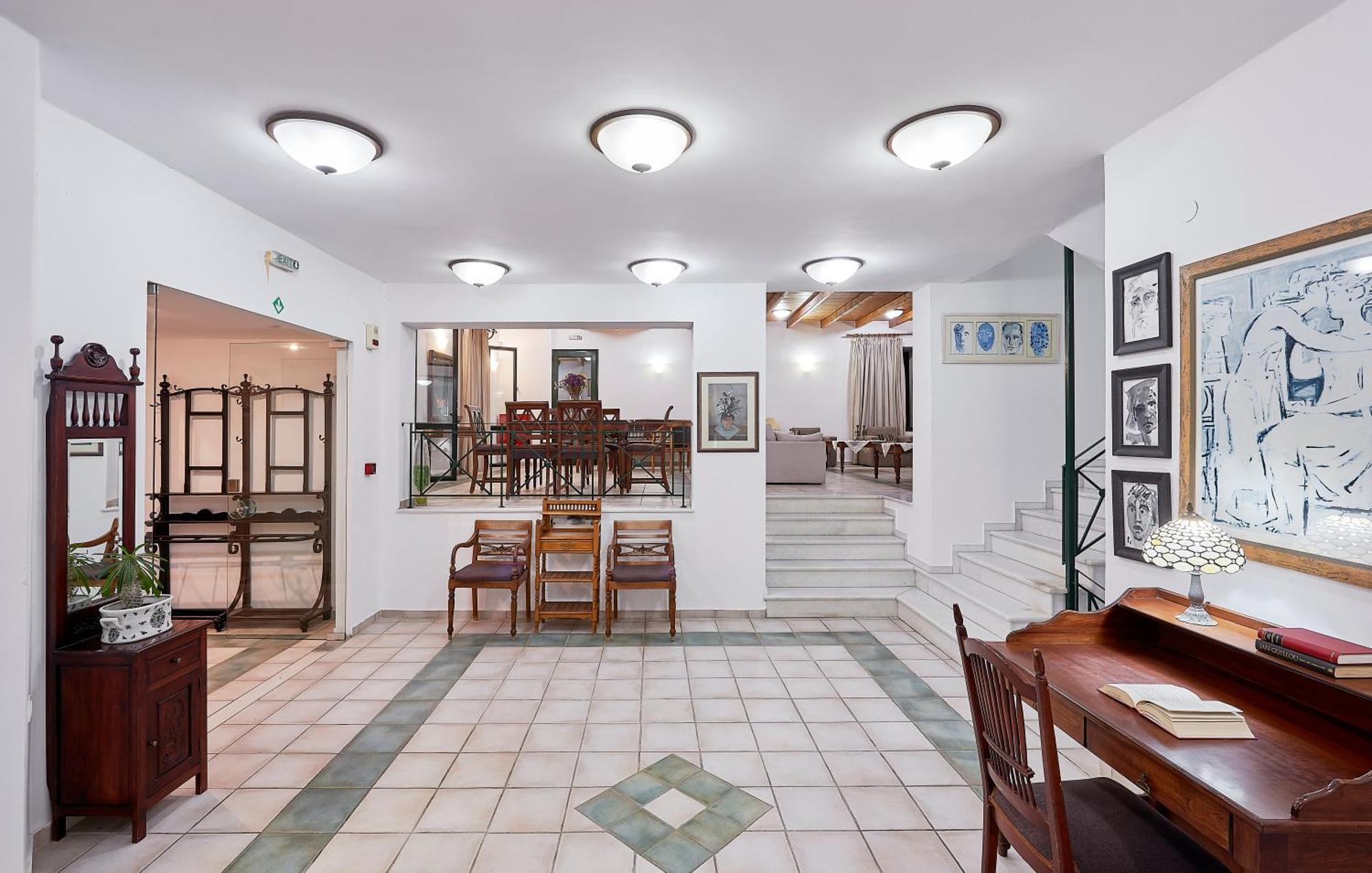 Apartahotel Eva & 3*