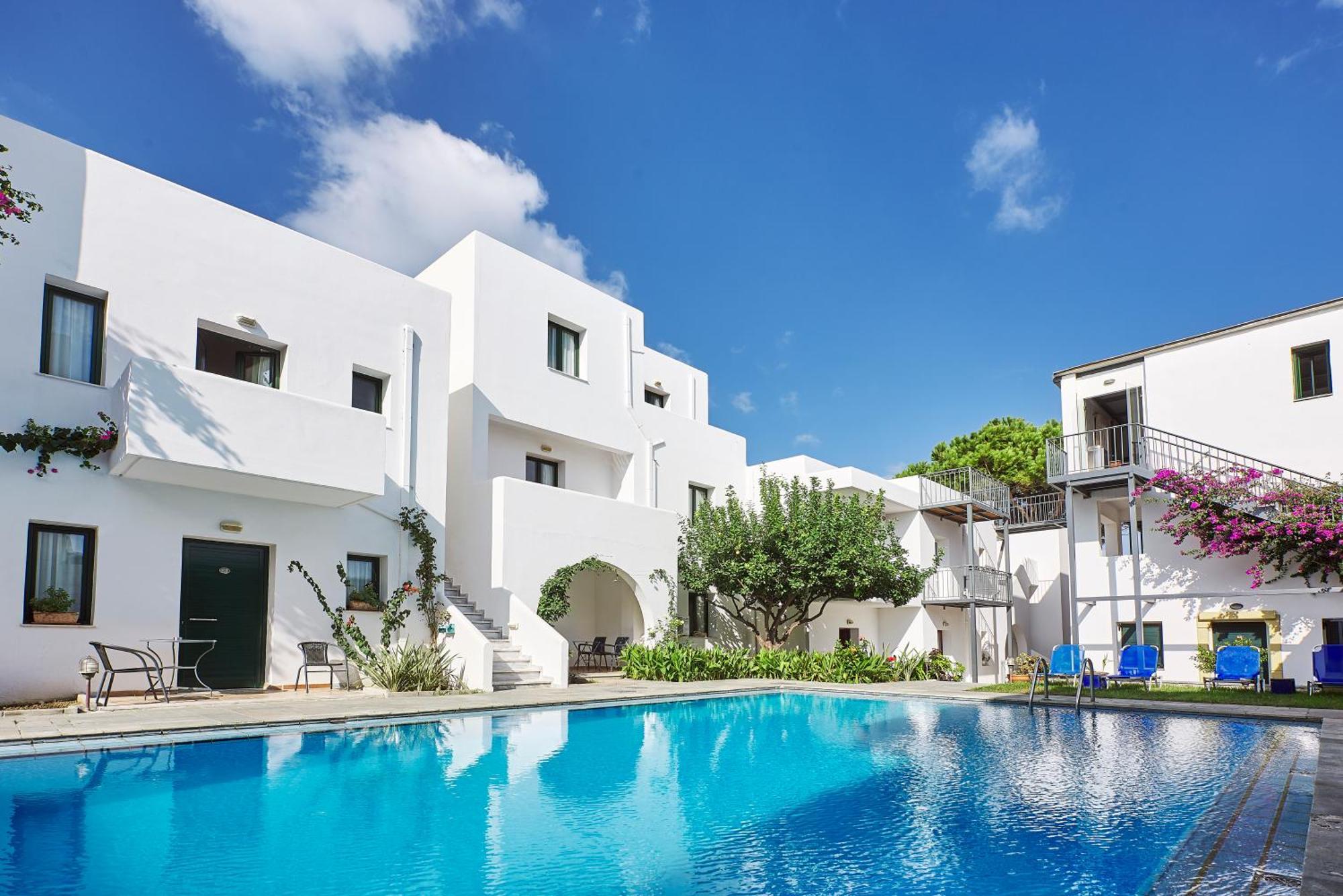 Apartahotel Eva & Agia Marina
