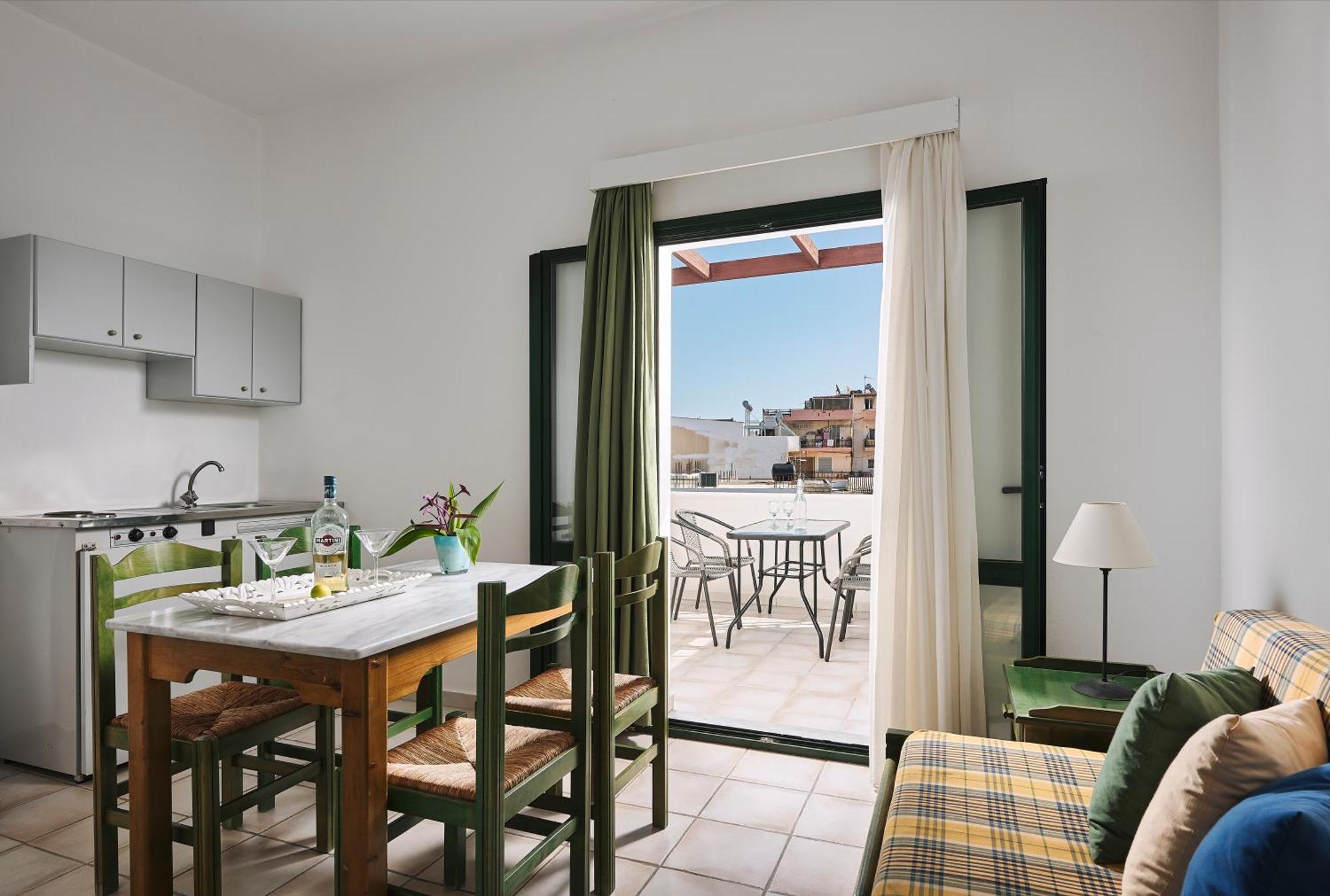 Eva & 3* Agia Marina